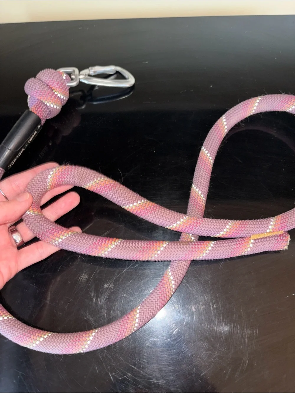 Durable Pink Braided Dog Leash with Reflective Accent